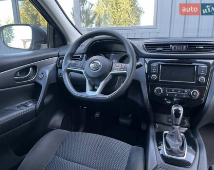 Чорний Ніссан Rogue Sport, об'ємом двигуна 2 л та пробігом 196 тис. км за 16000 $, фото 21 на Automoto.ua