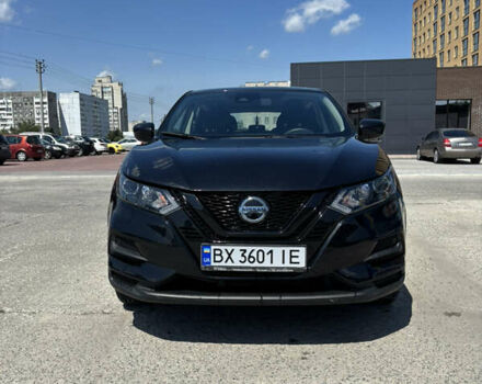 Черный Ниссан Rogue Sport, объемом двигателя 2 л и пробегом 131 тыс. км за 15500 $, фото 1 на Automoto.ua