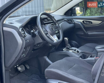 Черный Ниссан Rogue Sport, объемом двигателя 2 л и пробегом 196 тыс. км за 15500 $, фото 21 на Automoto.ua