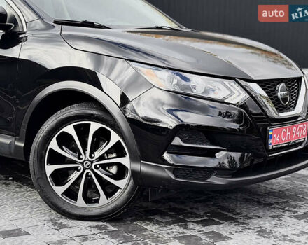 Черный Ниссан Rogue Sport, объемом двигателя 2 л и пробегом 123 тыс. км за 16250 $, фото 10 на Automoto.ua