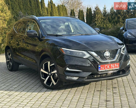 Черный Ниссан Rogue Sport, объемом двигателя 2 л и пробегом 92 тыс. км за 16400 $, фото 2 на Automoto.ua