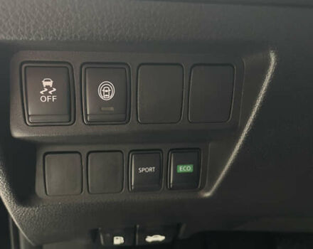 Черный Ниссан Rogue Sport, объемом двигателя 2 л и пробегом 154 тыс. км за 15000 $, фото 7 на Automoto.ua