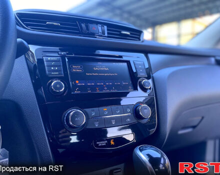 Чорний Ніссан Rogue Sport, об'ємом двигуна 2 л та пробігом 41 тис. км за 16300 $, фото 8 на Automoto.ua