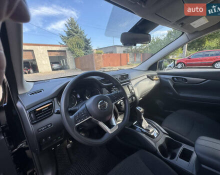 Чорний Ніссан Rogue Sport, об'ємом двигуна 2 л та пробігом 38 тис. км за 18000 $, фото 5 на Automoto.ua