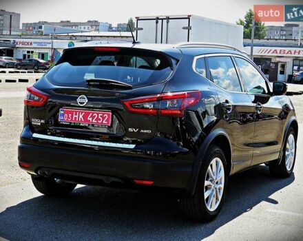 Чорний Ніссан Rogue Sport, об'ємом двигуна 2 л та пробігом 77 тис. км за 17500 $, фото 2 на Automoto.ua