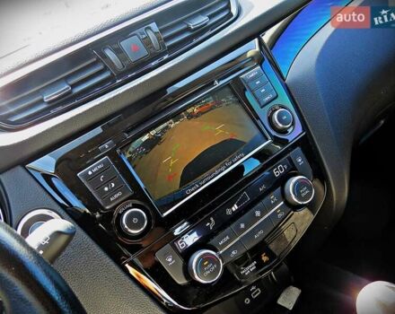 Чорний Ніссан Rogue Sport, об'ємом двигуна 2 л та пробігом 77 тис. км за 17500 $, фото 14 на Automoto.ua