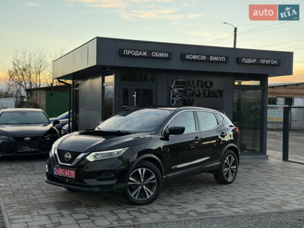 Черный Ниссан Rogue Sport, объемом двигателя 2 л и пробегом 51 тыс. км за 15888 $, фото 1 на Automoto.ua