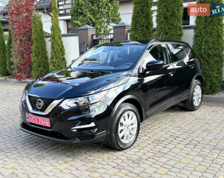 Черный Ниссан Rogue Sport, объемом двигателя 2 л и пробегом 118 тыс. км за 14450 $, фото 1 на Automoto.ua