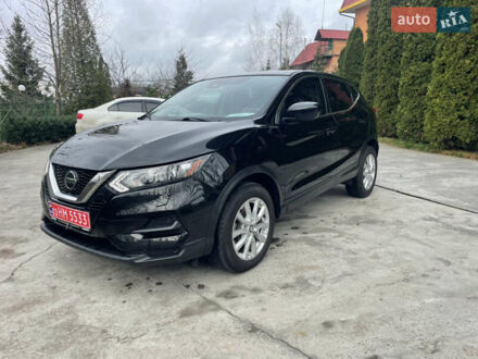 Чорний Ніссан Rogue Sport, об'ємом двигуна 2 л та пробігом 154 тис. км за 15000 $, фото 1 на Automoto.ua