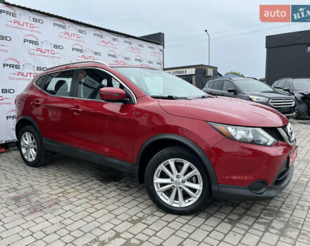 Красный Ниссан Rogue Sport, объемом двигателя 2 л и пробегом 165 тыс. км за 13650 $, фото 2 на Automoto.ua