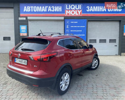 Красный Ниссан Rogue Sport, объемом двигателя 2 л и пробегом 62 тыс. км за 14800 $, фото 3 на Automoto.ua