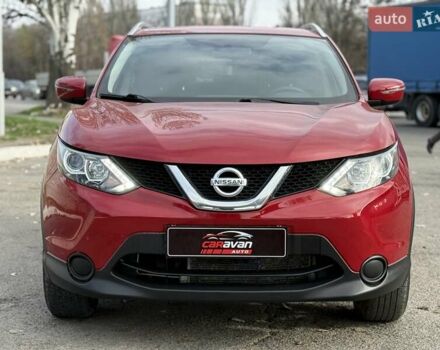 Красный Ниссан Rogue Sport, объемом двигателя 2 л и пробегом 54 тыс. км за 16900 $, фото 2 на Automoto.ua