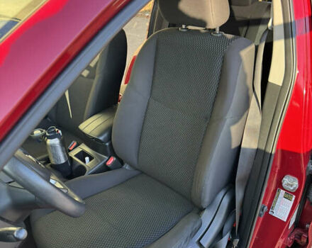 Красный Ниссан Rogue Sport, объемом двигателя 2 л и пробегом 139 тыс. км за 12300 $, фото 14 на Automoto.ua