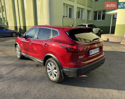 Красный Ниссан Rogue Sport, объемом двигателя 2 л и пробегом 139 тыс. км за 12300 $, фото 6 на Automoto.ua