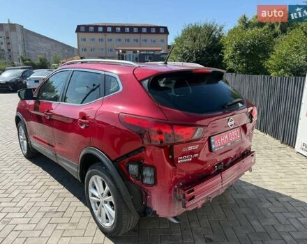 Красный Ниссан Rogue Sport, объемом двигателя 2 л и пробегом 199 тыс. км за 11500 $, фото 2 на Automoto.ua