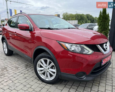 Красный Ниссан Rogue Sport, объемом двигателя 2 л и пробегом 165 тыс. км за 13650 $, фото 12 на Automoto.ua
