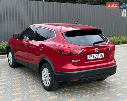 Красный Ниссан Rogue Sport, объемом двигателя 2 л и пробегом 95 тыс. км за 13000 $, фото 3 на Automoto.ua