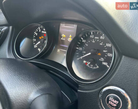 Червоний Ніссан Rogue Sport, об'ємом двигуна 2 л та пробігом 86 тис. км за 16300 $, фото 21 на Automoto.ua