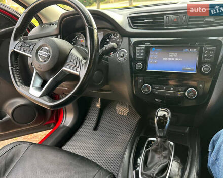 Червоний Ніссан Rogue Sport, об'ємом двигуна 2 л та пробігом 86 тис. км за 16300 $, фото 32 на Automoto.ua