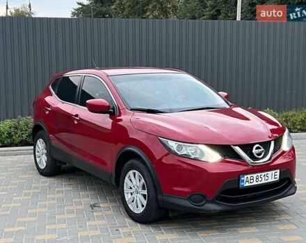 Красный Ниссан Rogue Sport, объемом двигателя 2 л и пробегом 95 тыс. км за 13000 $, фото 1 на Automoto.ua