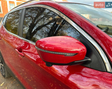 Червоний Ніссан Rogue Sport, об'ємом двигуна 2 л та пробігом 86 тис. км за 16300 $, фото 16 на Automoto.ua