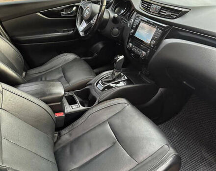 Червоний Ніссан Rogue Sport, об'ємом двигуна 2 л та пробігом 86 тис. км за 16300 $, фото 27 на Automoto.ua