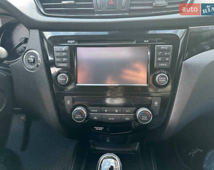 Червоний Ніссан Rogue Sport, об'ємом двигуна 2 л та пробігом 86 тис. км за 16300 $, фото 22 на Automoto.ua