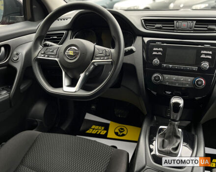 Червоний Ніссан Rogue Sport, об'ємом двигуна 2 л та пробігом 164 тис. км за 15790 $, фото 22 на Automoto.ua