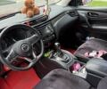 Красный Ниссан Rogue Sport, объемом двигателя 2 л и пробегом 151 тыс. км за 12500 $, фото 4 на Automoto.ua