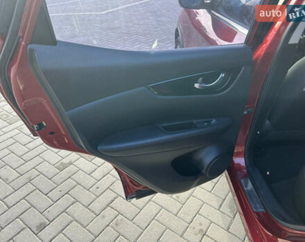 Красный Ниссан Rogue Sport, объемом двигателя 2 л и пробегом 155 тыс. км за 15500 $, фото 27 на Automoto.ua