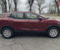 Красный Ниссан Rogue Sport, объемом двигателя 2 л и пробегом 140 тыс. км за 13500 $, фото 7 на Automoto.ua
