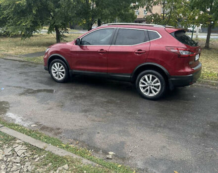 Красный Ниссан Rogue Sport, объемом двигателя 2 л и пробегом 155 тыс. км за 16000 $, фото 3 на Automoto.ua