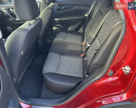 Красный Ниссан Rogue Sport, объемом двигателя 2 л и пробегом 155 тыс. км за 15500 $, фото 26 на Automoto.ua