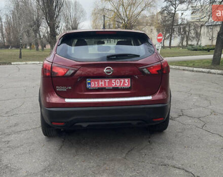 Красный Ниссан Rogue Sport, объемом двигателя 2 л и пробегом 140 тыс. км за 13500 $, фото 4 на Automoto.ua