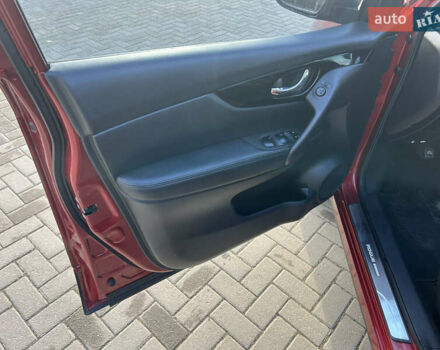 Красный Ниссан Rogue Sport, объемом двигателя 2 л и пробегом 155 тыс. км за 15500 $, фото 23 на Automoto.ua