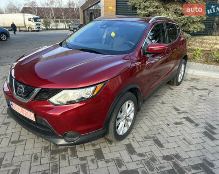 Красный Ниссан Rogue Sport, объемом двигателя 2 л и пробегом 155 тыс. км за 15500 $, фото 5 на Automoto.ua