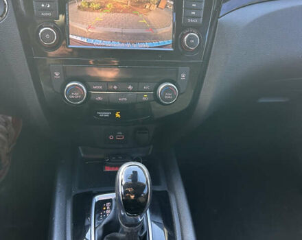 Красный Ниссан Rogue Sport, объемом двигателя 2 л и пробегом 155 тыс. км за 15500 $, фото 32 на Automoto.ua