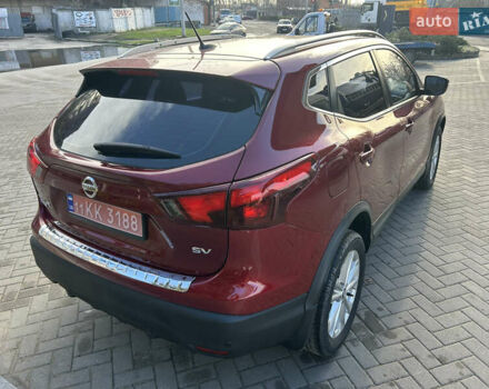 Красный Ниссан Rogue Sport, объемом двигателя 2 л и пробегом 155 тыс. км за 15500 $, фото 18 на Automoto.ua