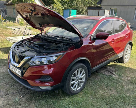 Красный Ниссан Rogue Sport, объемом двигателя 2 л и пробегом 155 тыс. км за 16000 $, фото 4 на Automoto.ua