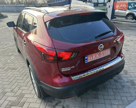 Красный Ниссан Rogue Sport, объемом двигателя 2 л и пробегом 155 тыс. км за 15500 $, фото 17 на Automoto.ua