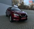 Красный Ниссан Rogue Sport, объемом двигателя 2 л и пробегом 230 тыс. км за 13600 $, фото 2 на Automoto.ua