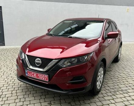 Красный Ниссан Rogue Sport, объемом двигателя 2 л и пробегом 231 тыс. км за 13200 $, фото 2 на Automoto.ua