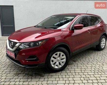 Красный Ниссан Rogue Sport, объемом двигателя 2 л и пробегом 231 тыс. км за 13200 $, фото 5 на Automoto.ua