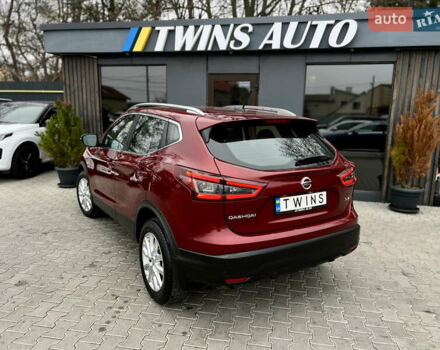 Красный Ниссан Rogue Sport, объемом двигателя 2 л и пробегом 45 тыс. км за 18900 $, фото 21 на Automoto.ua
