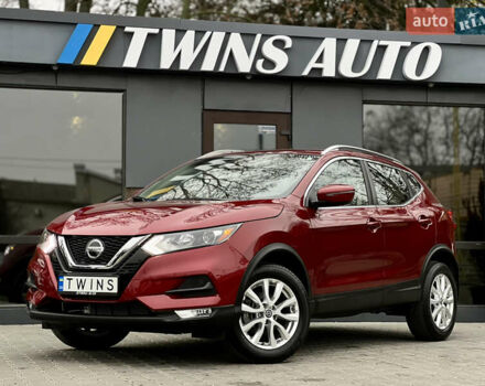 Красный Ниссан Rogue Sport, объемом двигателя 2 л и пробегом 45 тыс. км за 18900 $, фото 12 на Automoto.ua