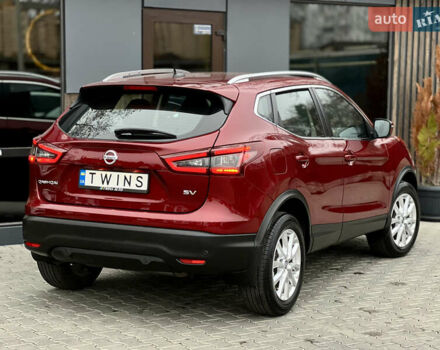 Красный Ниссан Rogue Sport, объемом двигателя 2 л и пробегом 45 тыс. км за 18900 $, фото 3 на Automoto.ua