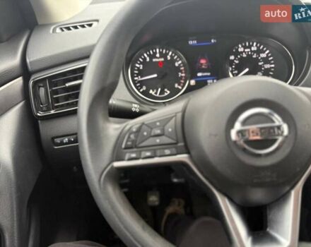Червоний Ніссан Rogue Sport, об'ємом двигуна 2 л та пробігом 82 тис. км за 16500 $, фото 15 на Automoto.ua