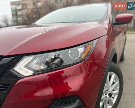 Червоний Ніссан Rogue Sport, об'ємом двигуна 2 л та пробігом 82 тис. км за 16500 $, фото 2 на Automoto.ua