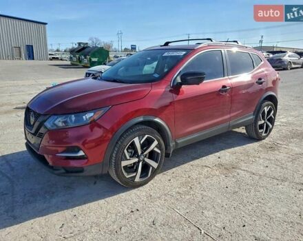 Красный Ниссан Rogue Sport, объемом двигателя 2 л и пробегом 85 тыс. км за 3900 $, фото 1 на Automoto.ua