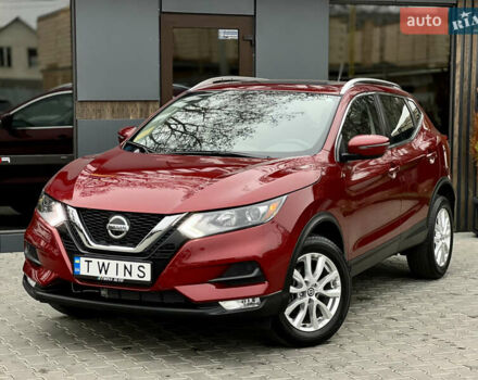 Красный Ниссан Rogue Sport, объемом двигателя 2 л и пробегом 45 тыс. км за 18900 $, фото 1 на Automoto.ua